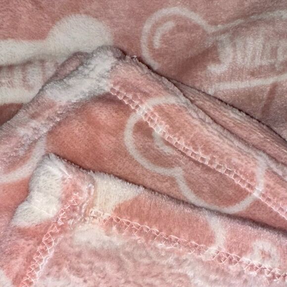 Juicy Couture Pet Soft Plush Pink Microfiber Throw Blanket for Cats Dogs - Picture 4 of 11